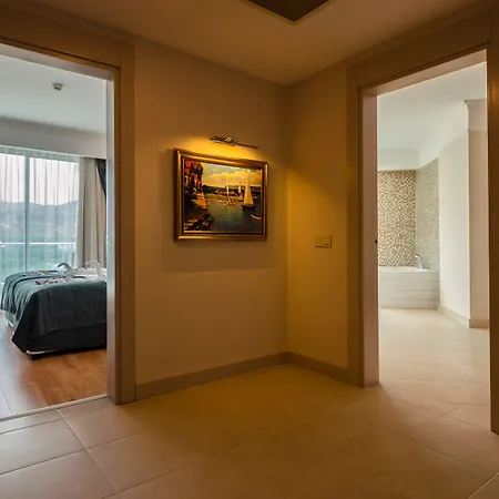 The Lumos Deluxe Resort Hotel-3